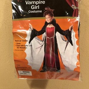 Vampire girls Halloween costume.